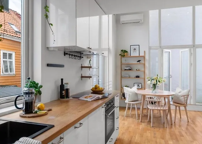 Modern And Airy In Center * Bergen