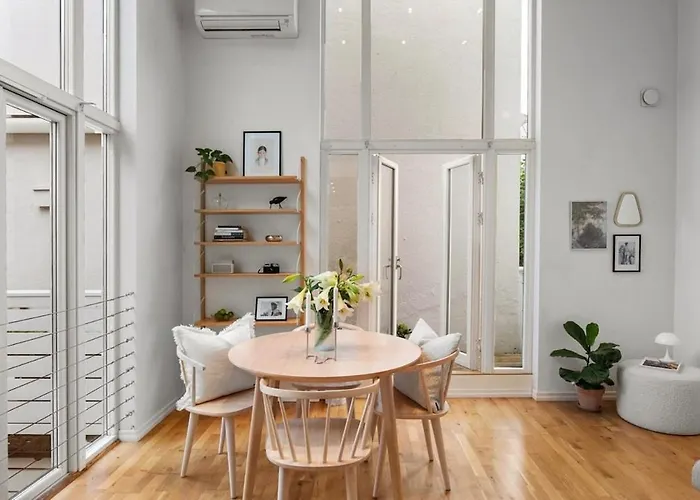 Modern And Airy In Center Apartment *